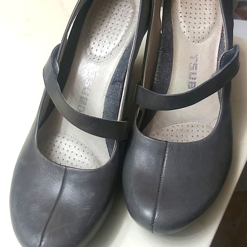 Tsubo shoes size 8